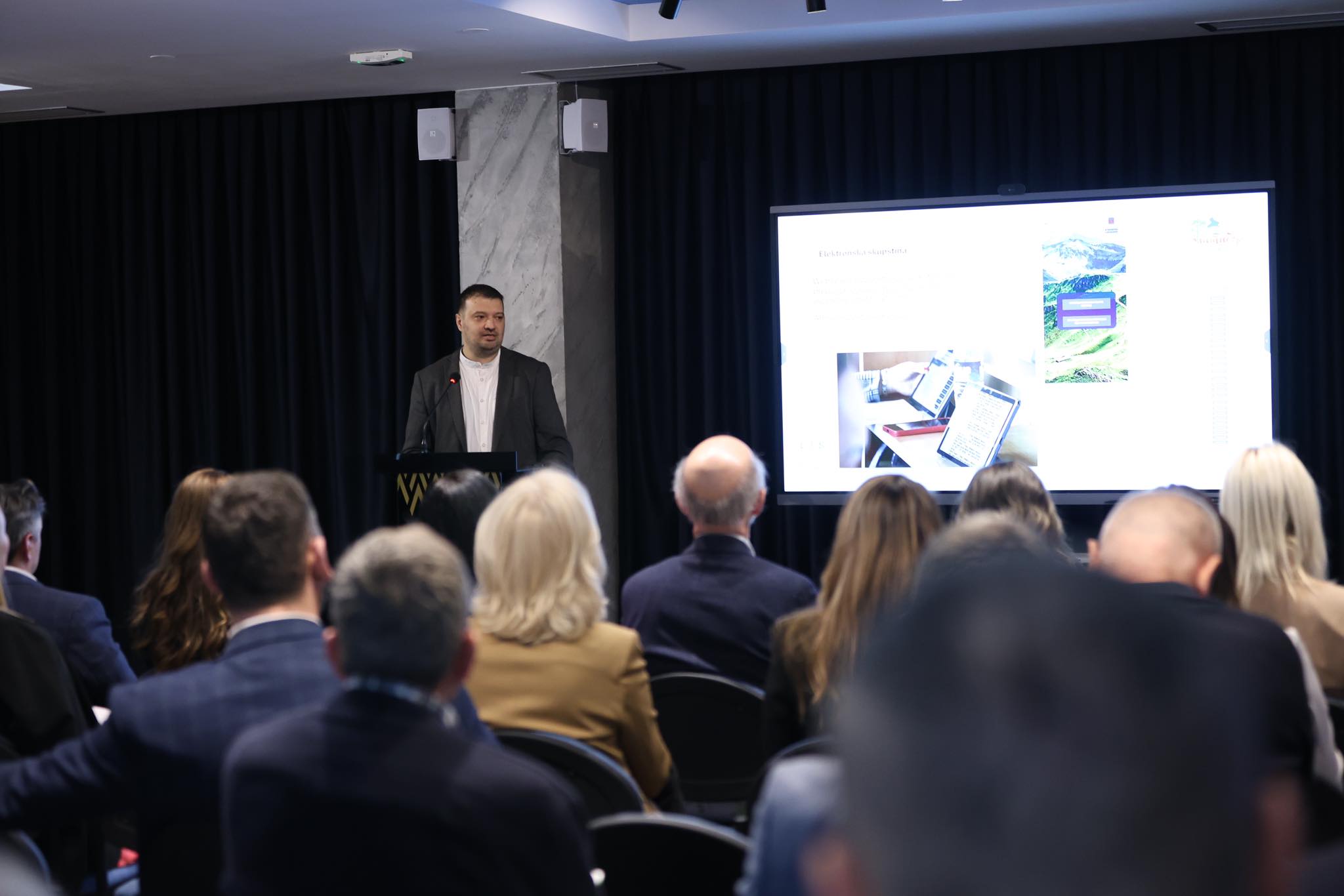 489037650_2428793624119621_388533955786810711_n