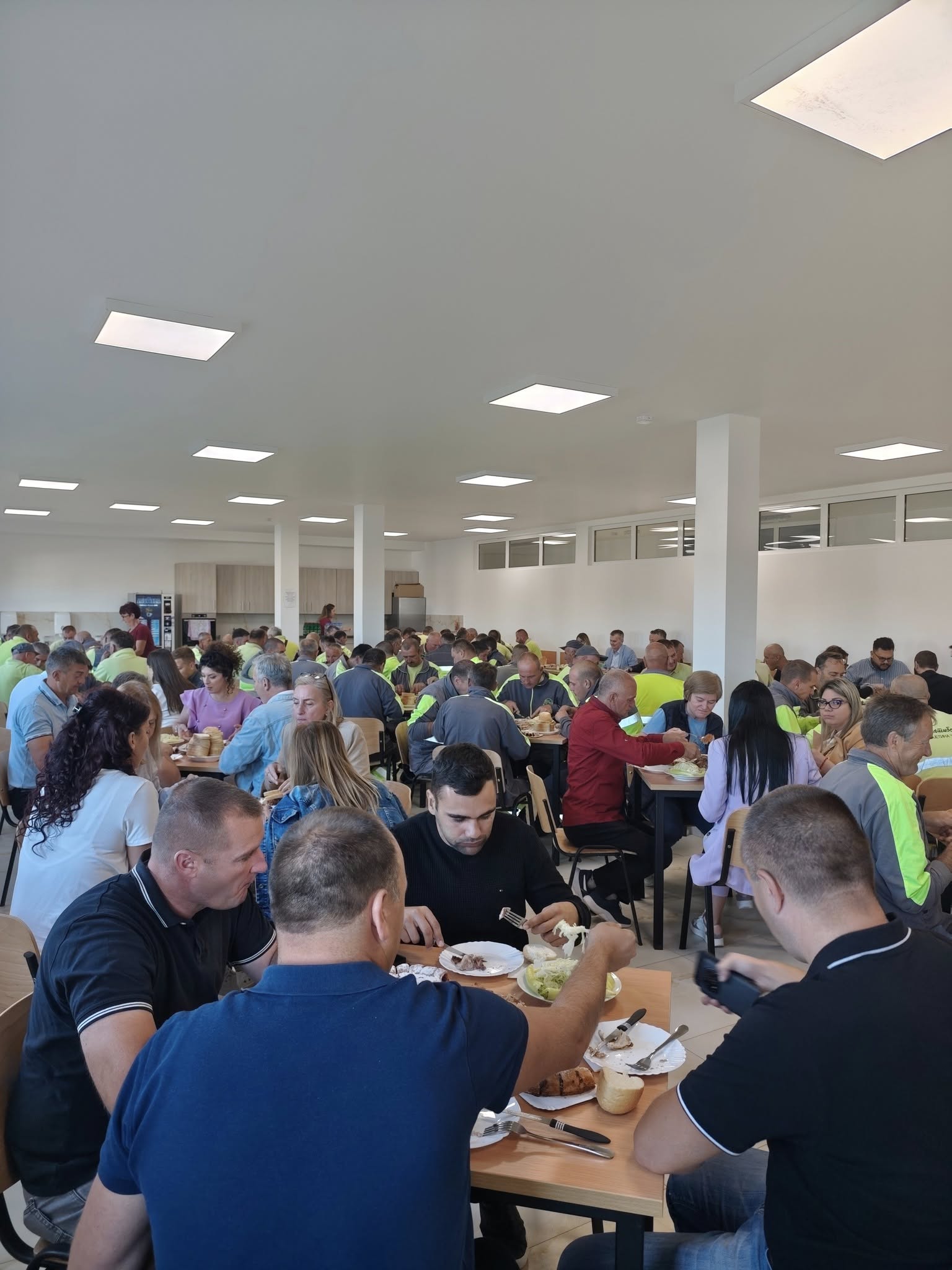 552234957_1713747640014021_2862208692029709557_n