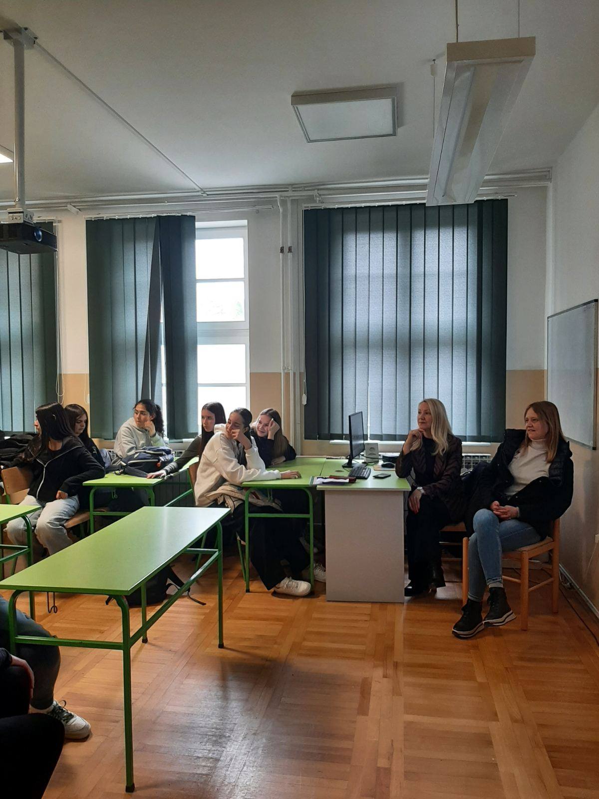 654712329_1866310128091104_4484169825229969942_n