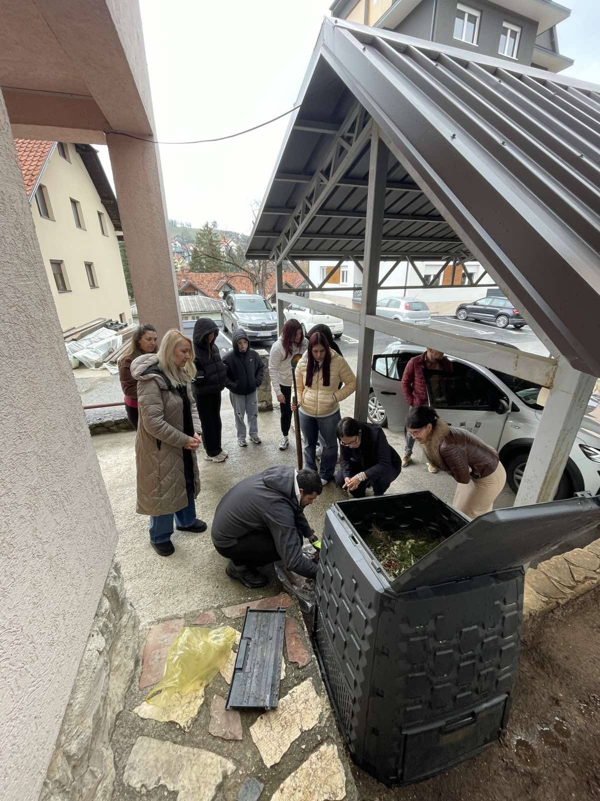 678520501_1899170618138388_214902528036081408_n